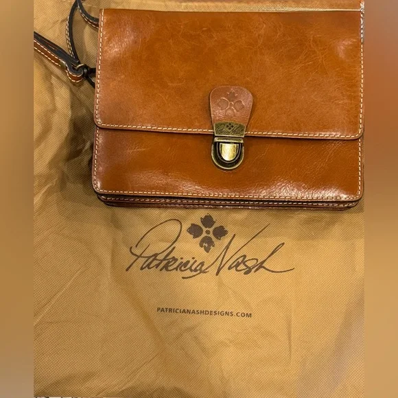 Patricia Nash Laurentina Crossbody - Picture 10 of 12